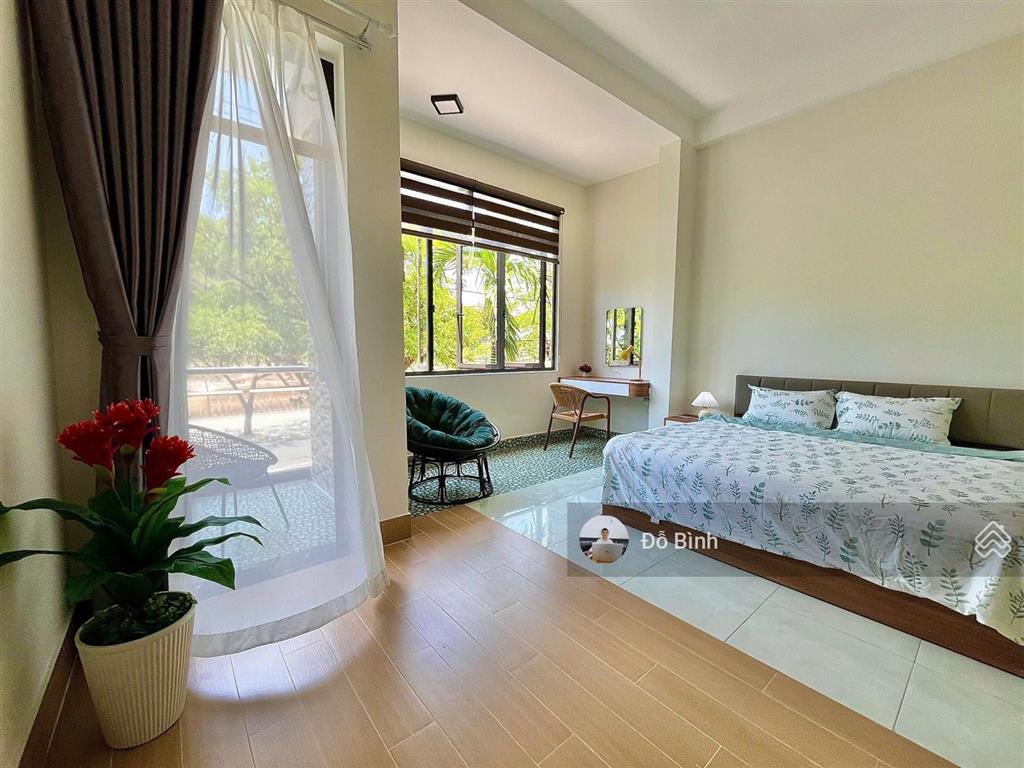 Cho thuê nhà 3 tầng phạm hữu nhật  4 phòng  4wc  view công viên  kề biển