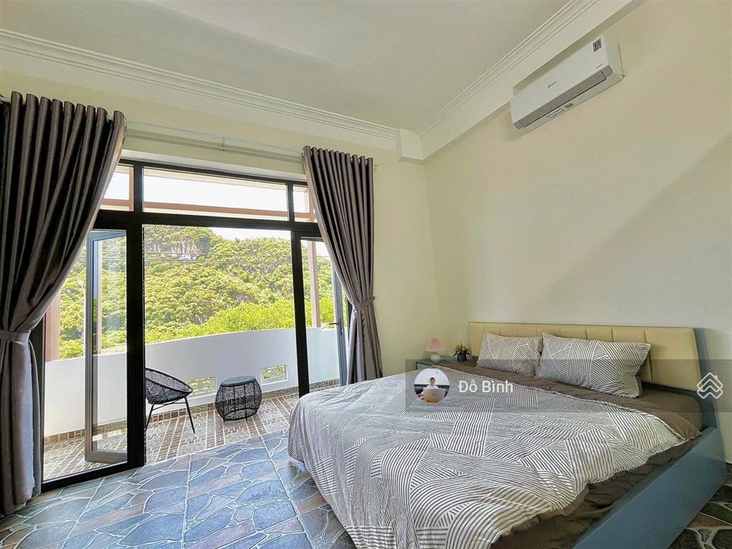 Cho thuê nhà 3 tầng phạm hữu nhật  4 phòng  4wc  view công viên  kề biển