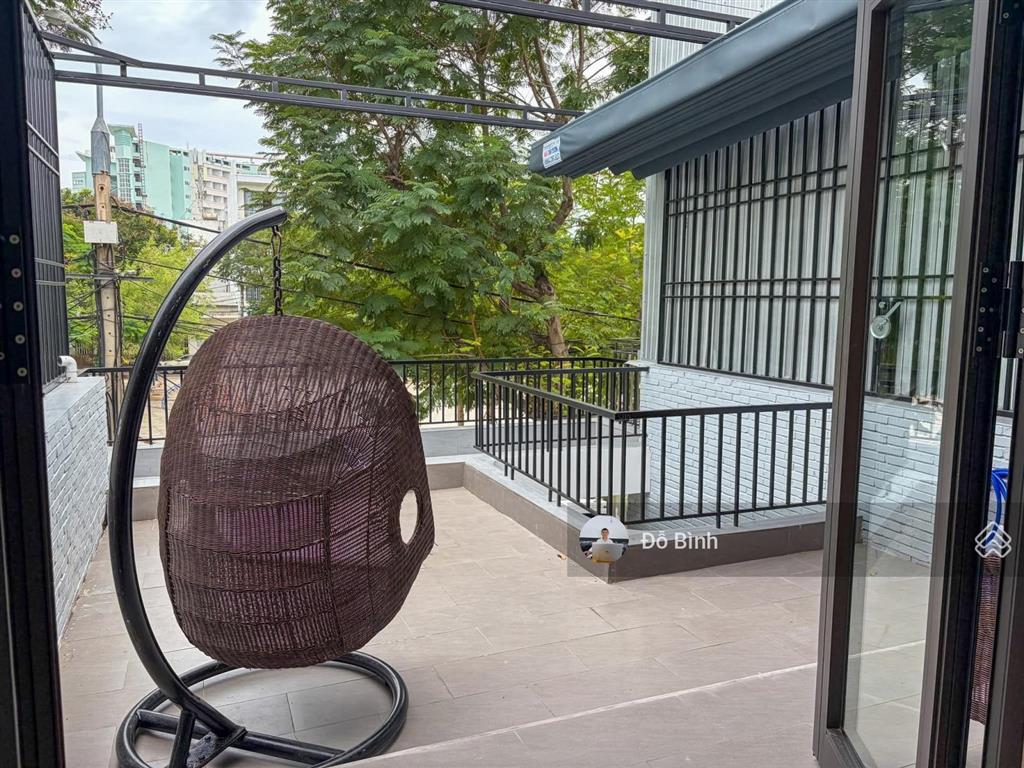 Cho thuê nhà 2 tầng mới xây đường đa mặn 3  đối diện công viên  đủ nội thất