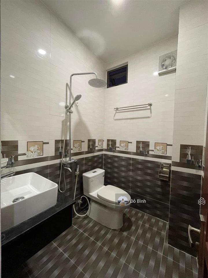 Cho thuê nhà 4 tầng đường đa mặn đông  5 phòng  5 wc  đầy đủ nội thất