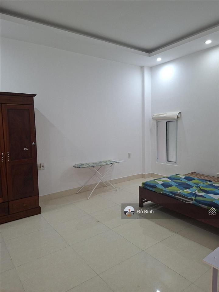Cho thuê nhà 3 tầng đường dương tôn hải  5 phòng  6 wc  đủ nội thất