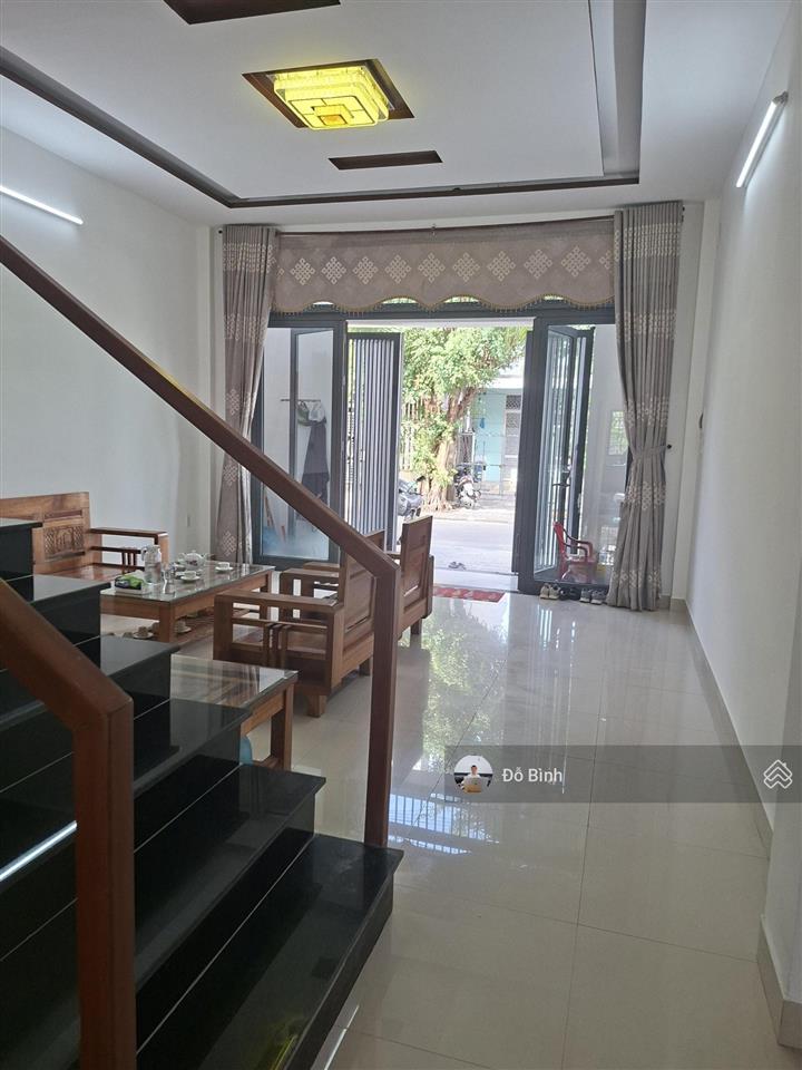 Cho thuê nhà 3 tầng đường dương tôn hải  5 phòng  6 wc  đủ nội thất
