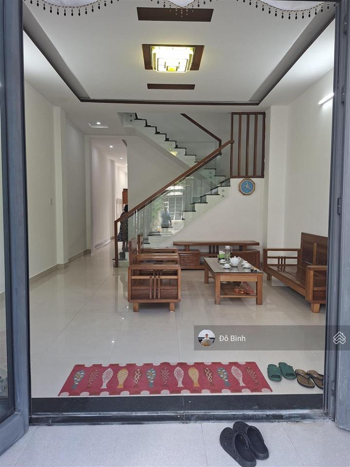 Cho thuê nhà 3 tầng đường dương tôn hải  5 phòng  6 wc  đủ nội thất