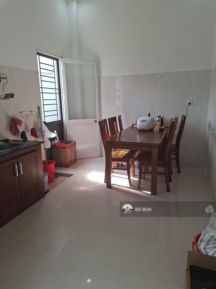 Cho thuê nhà 3 tầng đường dương tôn hải  5 phòng  6 wc  đủ nội thất