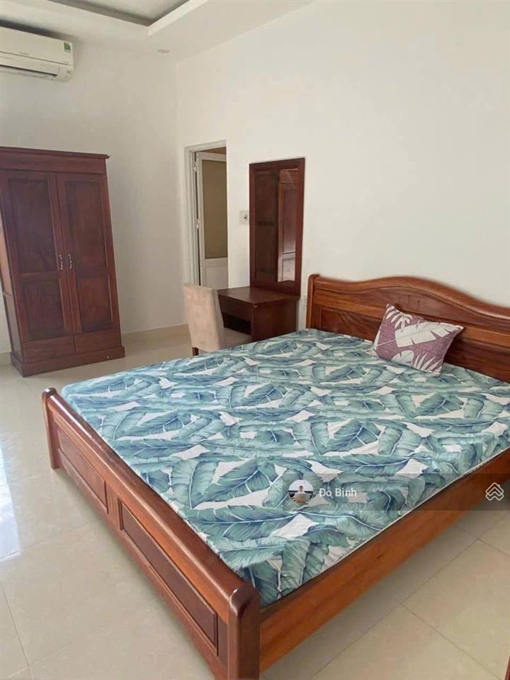 Cho thuê nhà 3 tầng đường dương tôn hải  5 phòng  6 wc  đủ nội thất