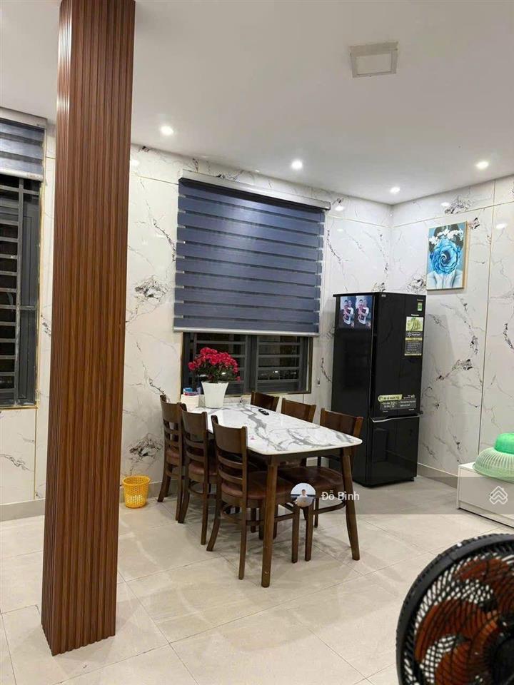 Cho thuê nhà 3 tầng đường ngũ hành sơn  3 phòng  đủ nội thất