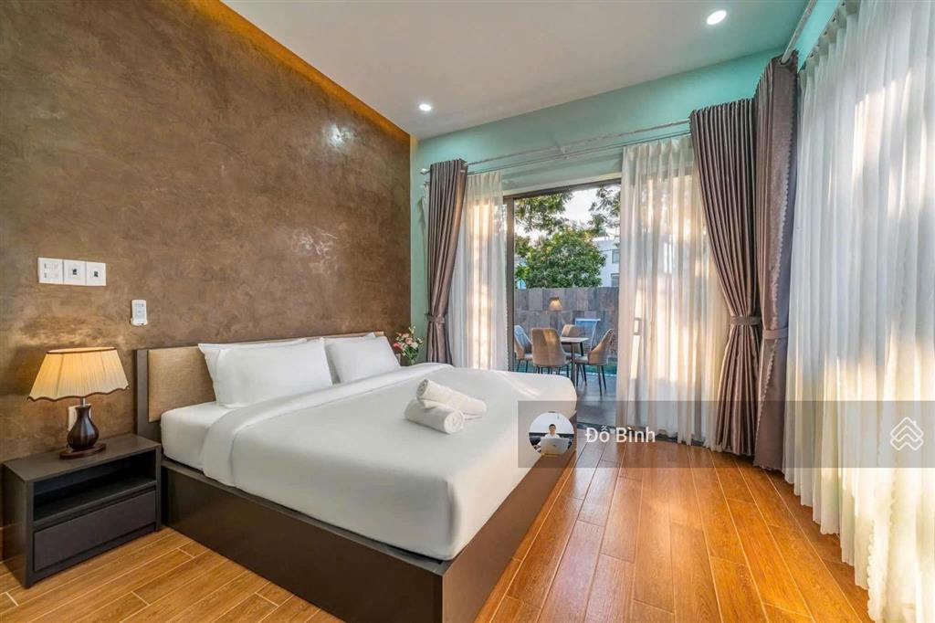 Cho thuê biệt thự hồ bơi  đường xuân quỳnh  5 phòng  5 wc  đủ nội thất cao cấp