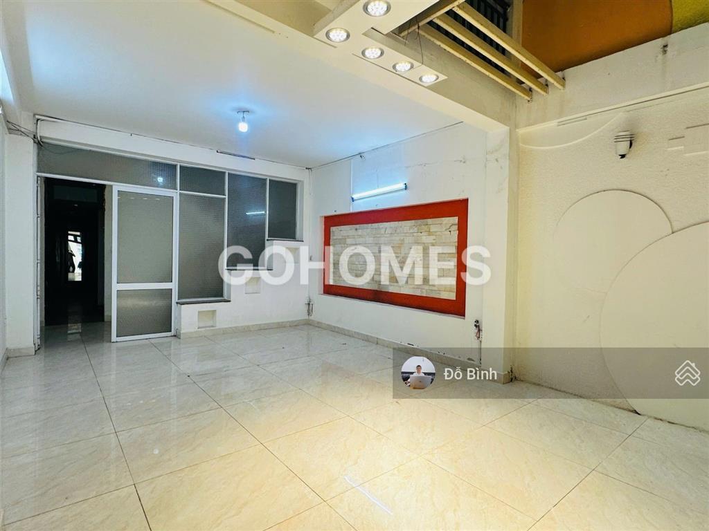 Cho thuê tòa nhà 6 tầng đường hùng vương  10 phòng  có thang máy