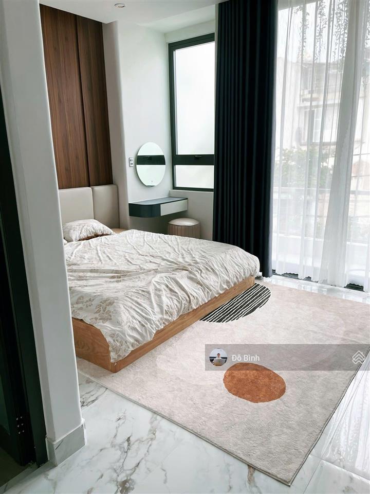 Cho thuê nhà 3 tầng rất đẹp đường hòa minh 21  đầy đủ nội thất