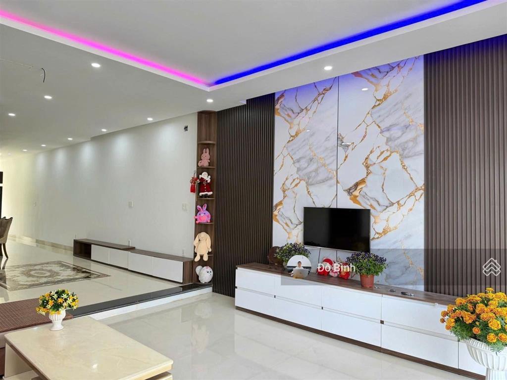 Cho thuê nhà 4 tầng trương quang được  5 phòng  đầy đủ nội thất
