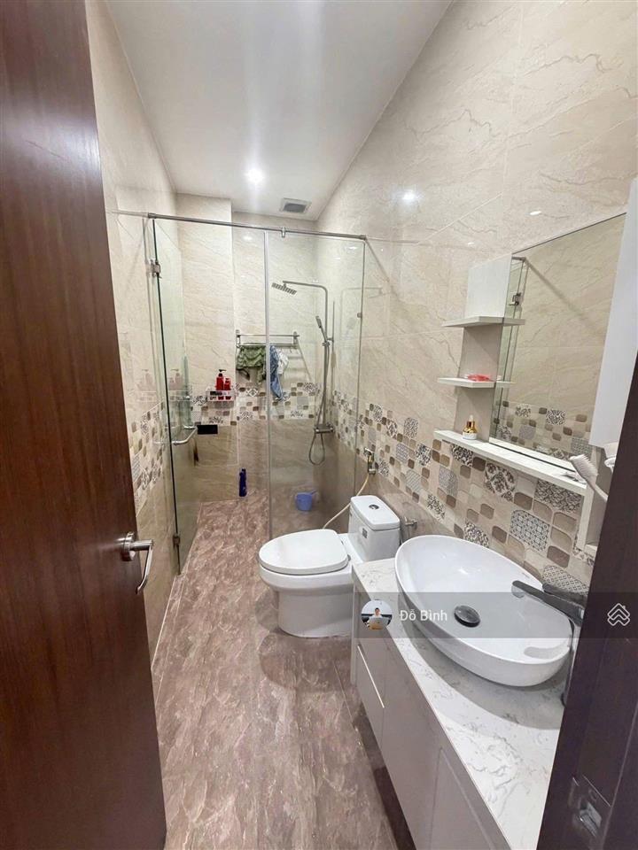 Cho thuê nhà 4 tầng trương quang được  5 phòng  đầy đủ nội thất