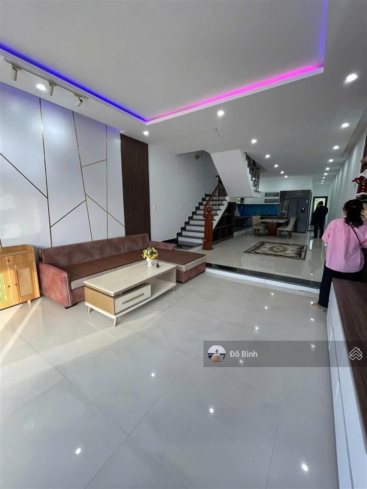 Cho thuê nhà 4 tầng trương quang được  5 phòng  đầy đủ nội thất