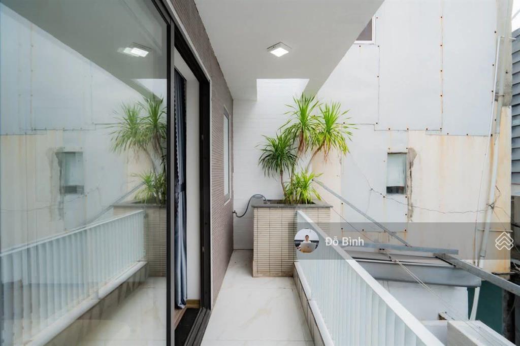 Cho thuê nhà mới đẹp đường điện biên phủ  3 phòng ngủ  3wc  đủ nội thất
