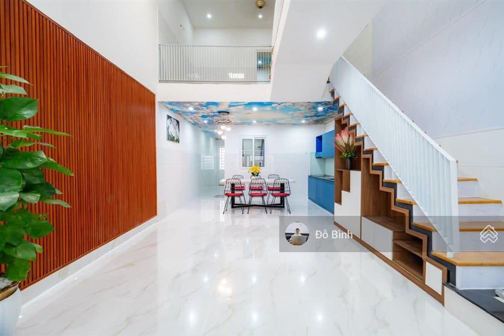 Cho thuê nhà mới đẹp đường điện biên phủ  3 phòng ngủ  3wc  đủ nội thất