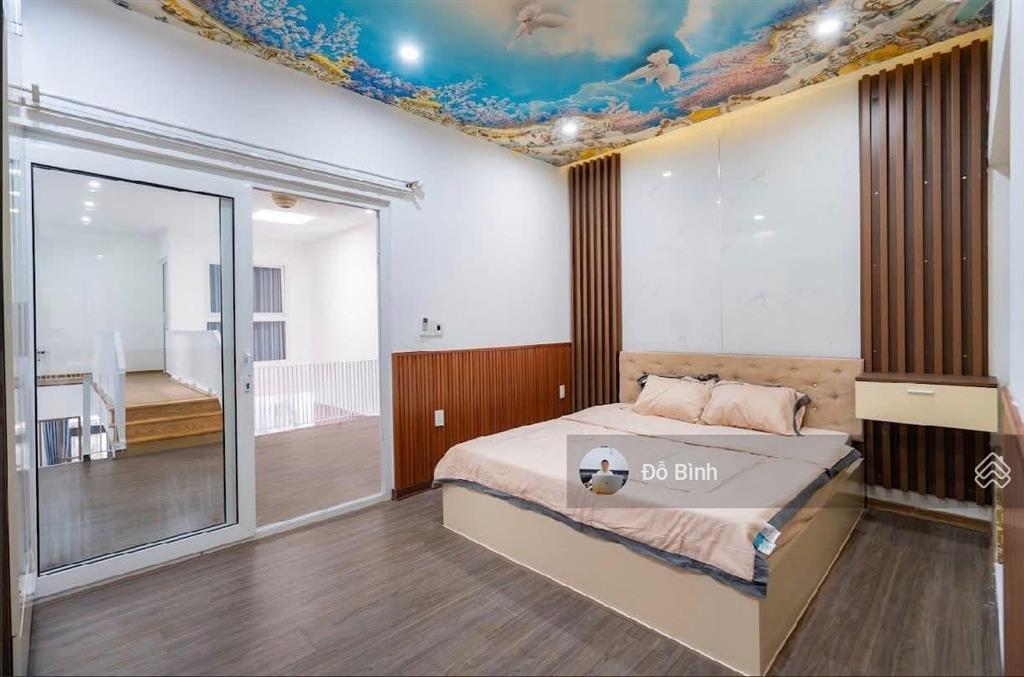 Cho thuê nhà mới đẹp đường điện biên phủ  3 phòng ngủ  3wc  đủ nội thất