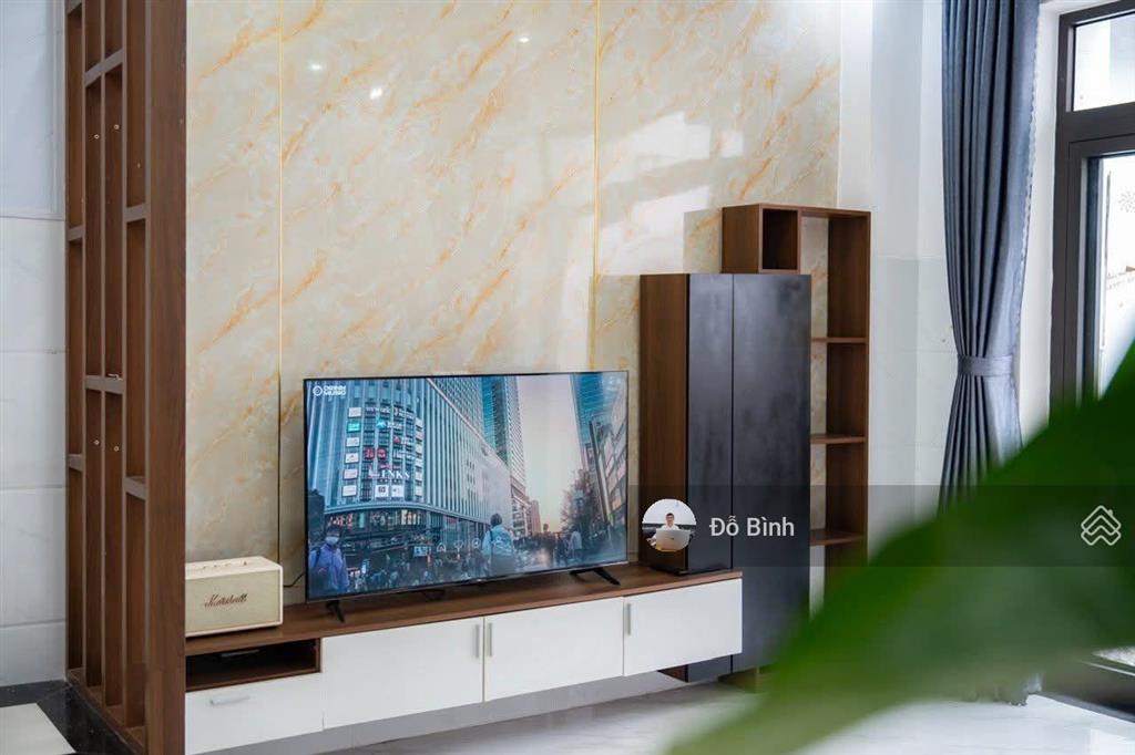 Cho thuê nhà mới đẹp đường điện biên phủ  3 phòng ngủ  3wc  đủ nội thất