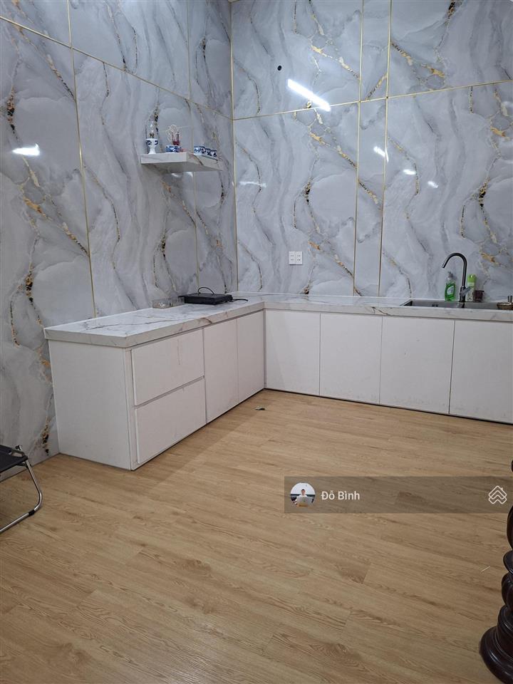 Cho thuê nhà 3 tầng mặt tiền ngô quyền  5 phòng  đủ nội thất