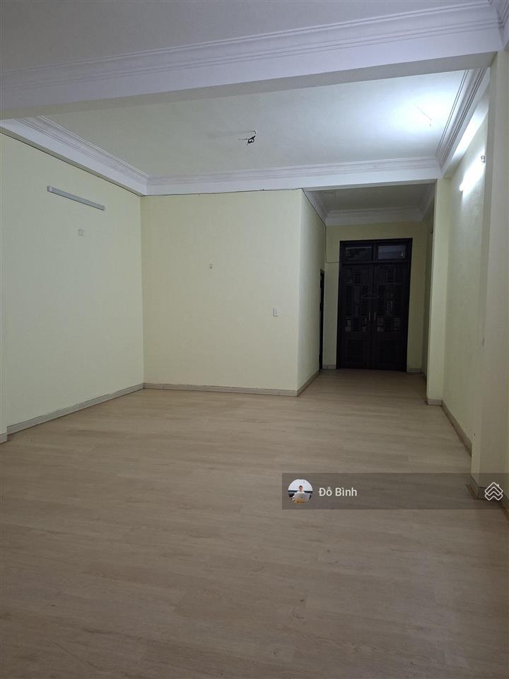 Cho thuê nhà 3 tầng mặt tiền ngô quyền  5 phòng  đủ nội thất