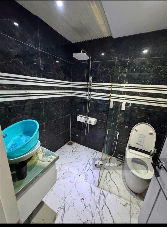 Cho thuê nhà đường nguyễn chí thanh  2 phòng ngủ  2wc  đủ nội thất