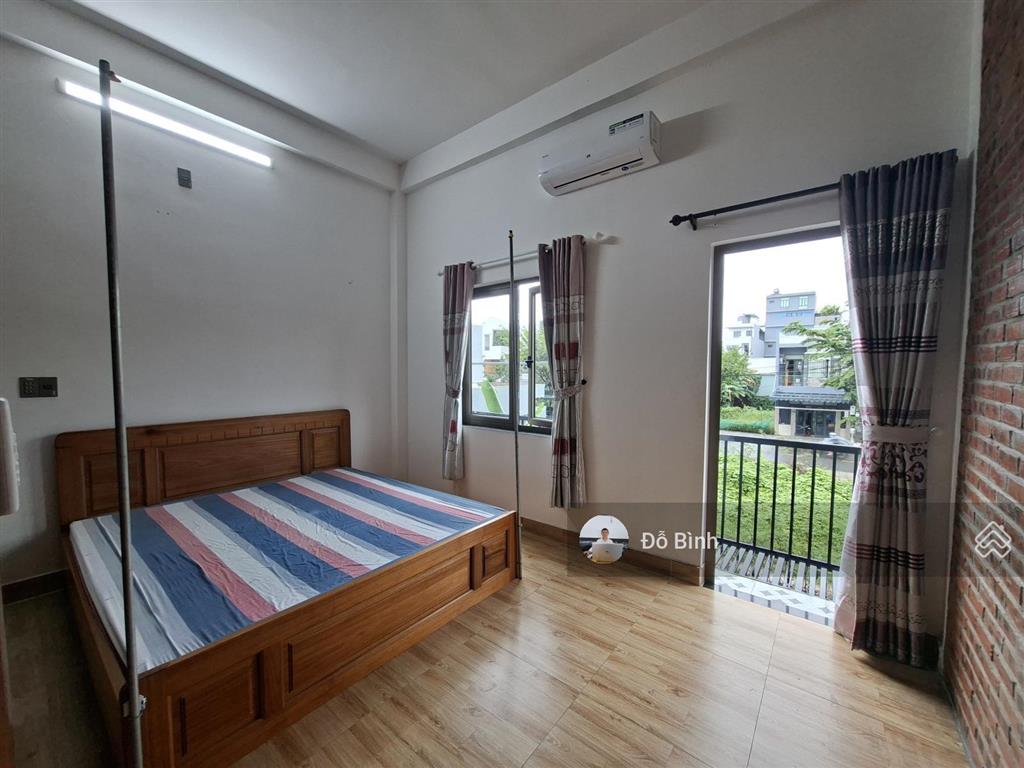 Cho thuê nhà 3 tầng  2 mặt tiền  đường phạm xuân ẩn  có sân vườn