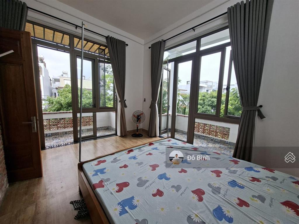 Cho thuê nhà 3 tầng  2 mặt tiền  đường phạm xuân ẩn  có sân vườn