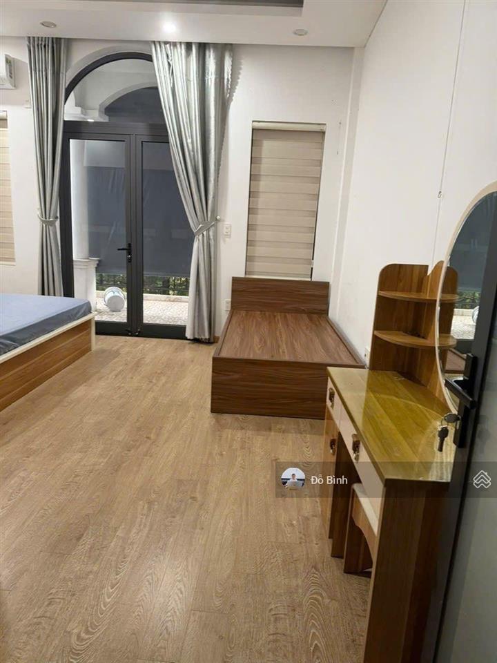Cho thuê nhà 3 tầng đường cống quỳnh  4 phòng  3wc
