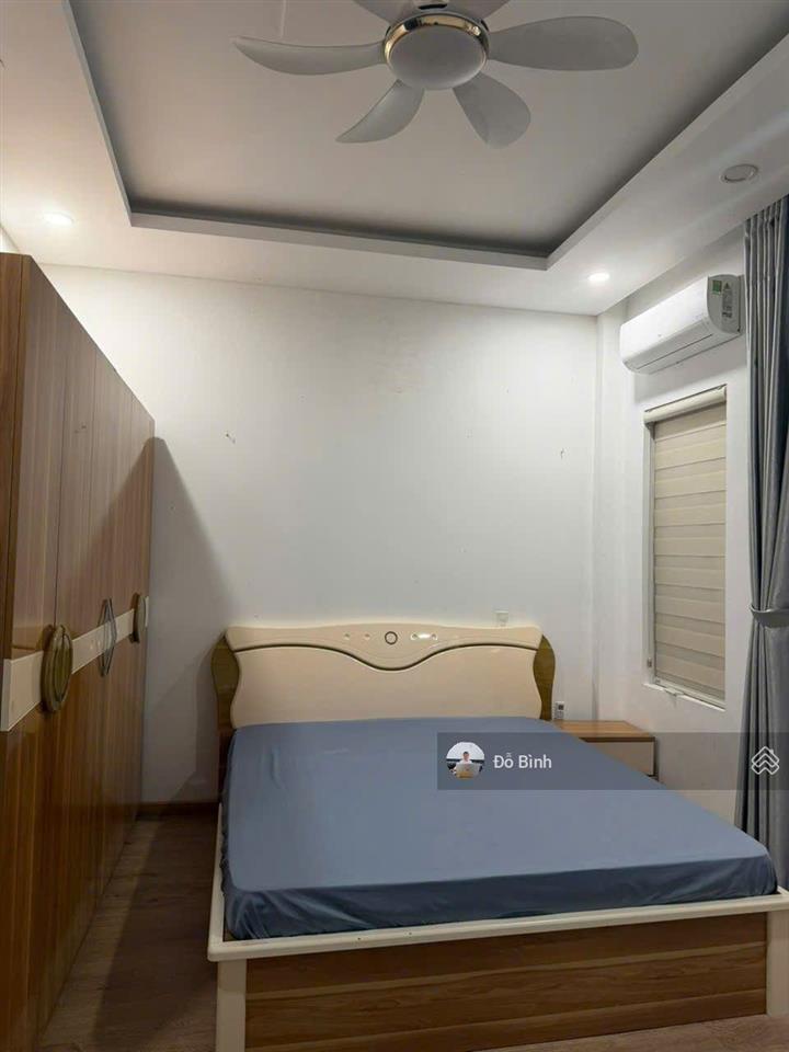 Cho thuê nhà 3 tầng đường cống quỳnh  4 phòng  3wc