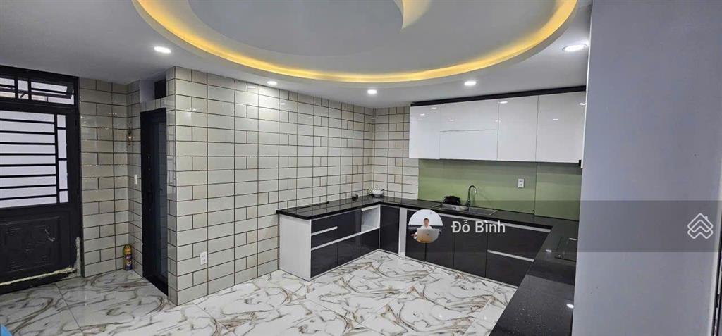 Cho thuê nhà 3 tầng đường cống quỳnh  4 phòng  3wc