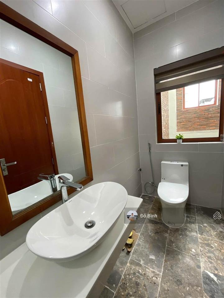 Cho thuê nhà 3 tầng sân vườn  đường nguyễn tạo  3 phòng ngủ  4wc  đủ nội thất