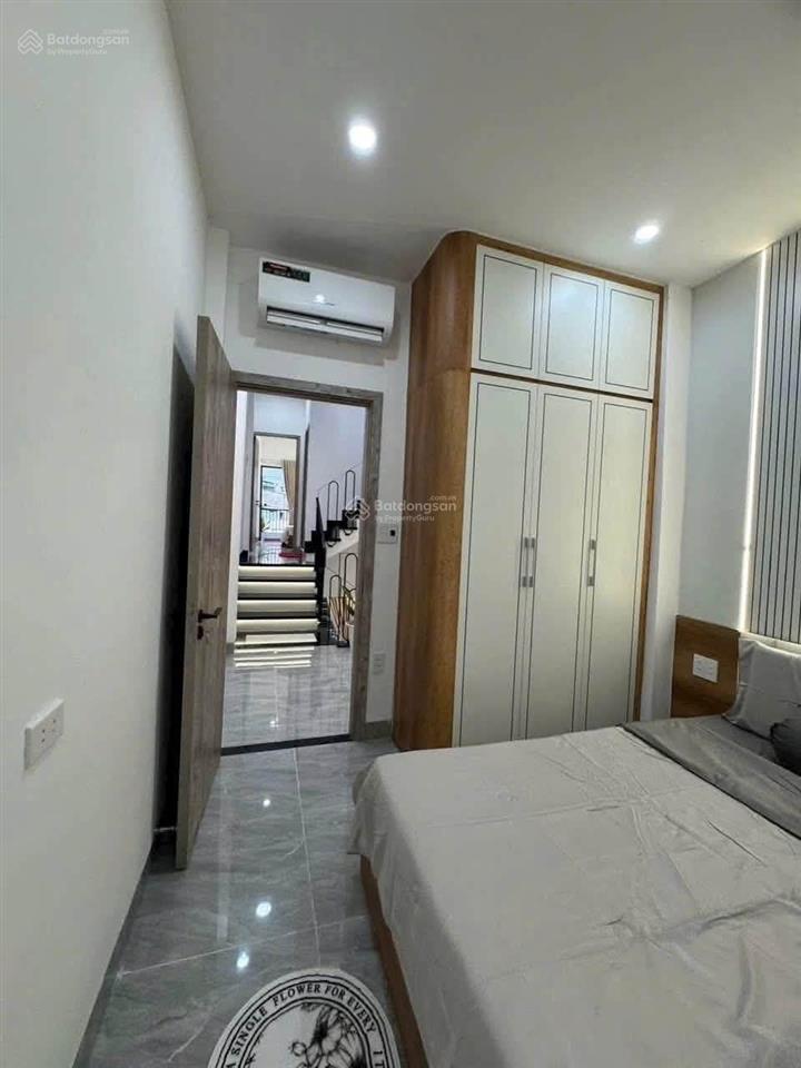 Cho thuê nhà 3 tầng đường kiệt hùng vương  3 phòng  3wc  đủ nội thất