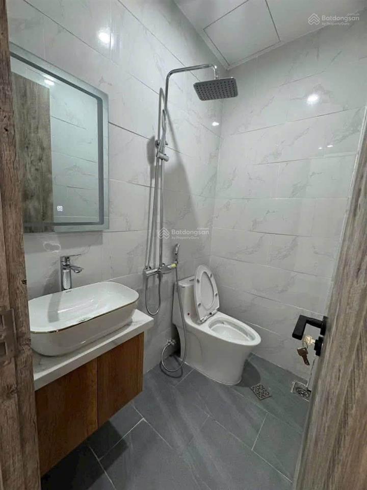 Cho thuê nhà 3 tầng đường kiệt hùng vương  3 phòng  3wc  đủ nội thất