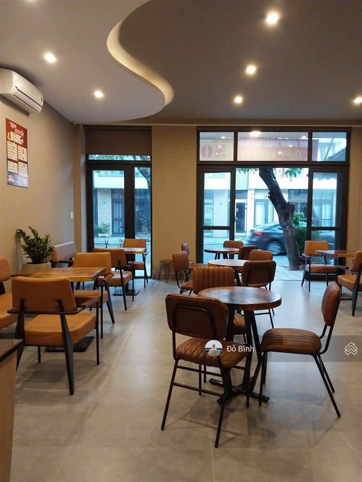 Cho thuê nhà 2 tầng shophouse  khu đô thị fpt  4 phòng ngủ  4wc