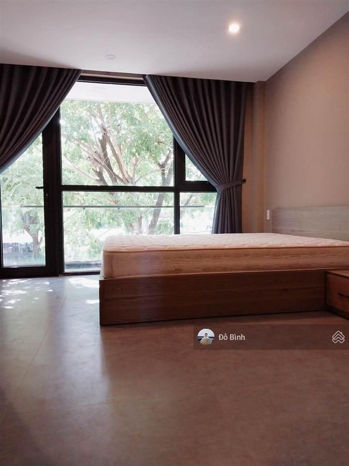 Cho thuê nhà 2 tầng shophouse  khu đô thị fpt  4 phòng ngủ  4wc