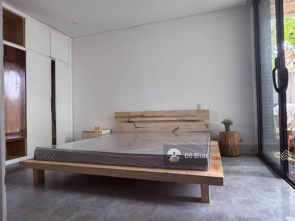 Cho thuê biệt thự sân vườn  đường bờ quan 3  4 phòng ngủ  đủ nội thất