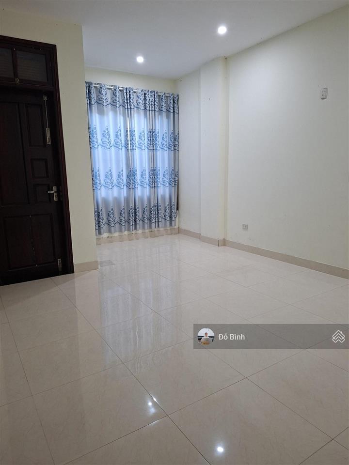 Cho thuê nhà 3 tầng ngô tất tố  gần phan đăng lưu  5 phòng
