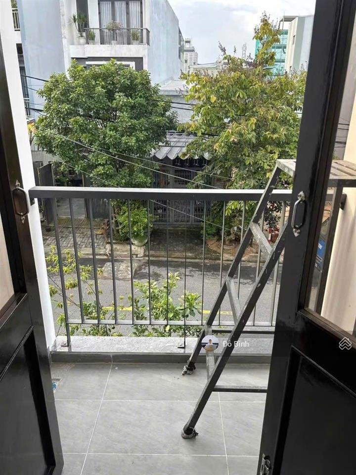 Cho thuê nhà 2 tầng nguyễn đình chiểu  mới xây  3 phòng ngủ  đủ nội thất