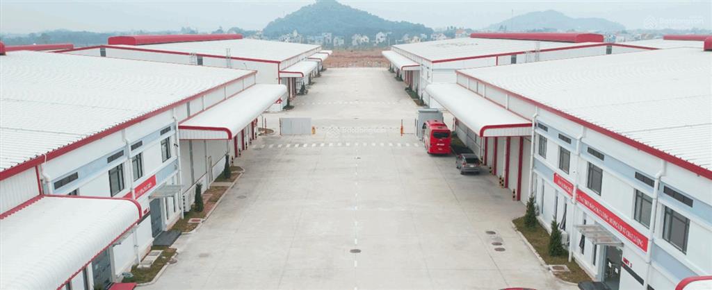 Chuyển nhượng showroom mặt tiền quốc lộ 1a, đà nẵng