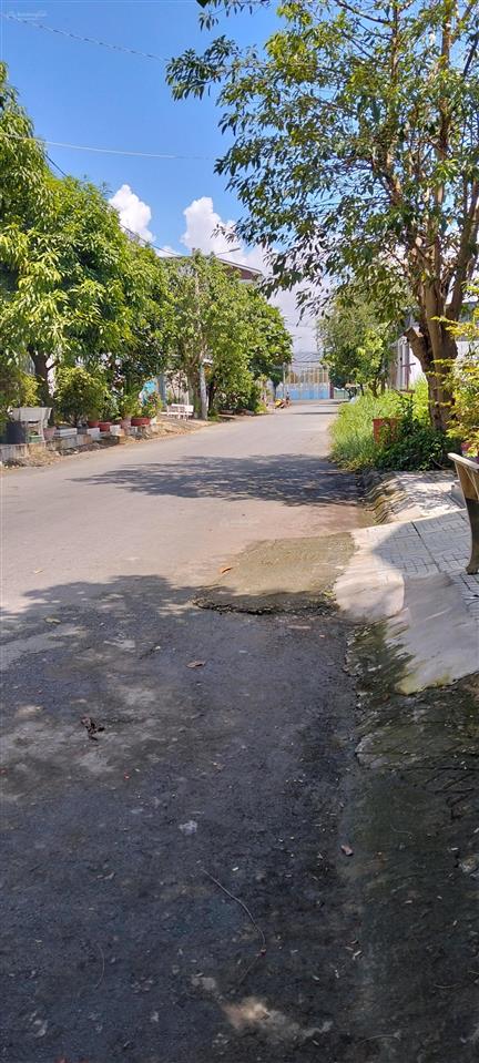 Bán đất hẻm 306 nguyễn văn tạo, xã long thới diện tích 106m2 giá 2,55 tỷ,
