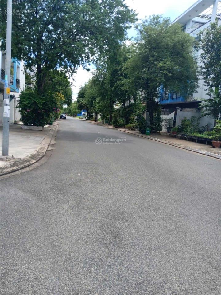Bán đất lô góc gần đường nguyễn văn tạo xã long thới diện tích 120m2 giá 6,2 tỷ