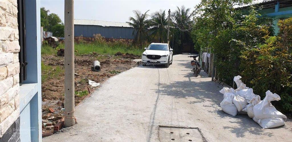 Bán đất hẻm 541 nguyễn văn tạo xã long thới diện tích 113m2 có 106m2 thổ cư giá 2,7 tỷ