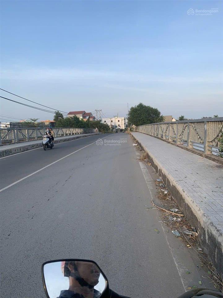 Bán đất mặt tiền đường liên ấp 3  4 xã hiệp phước nhà bè diện tích 1697m2, giá 8,5 triệu/m2