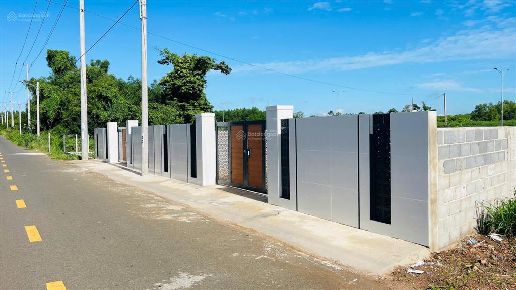 Bán đất xã đất đỏ hồ chí minh ( thị trấn đất đỏ bà rịa vũng tàu cũ)