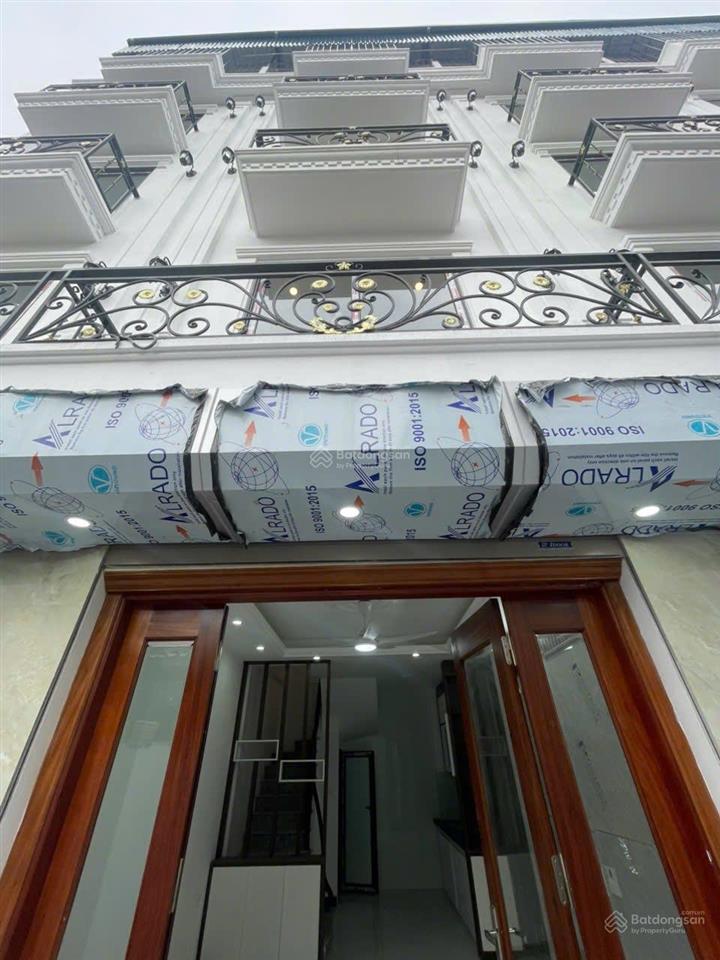 Bán nhà 5 tầng 3 ngủ oto gửi cách 15m ngay chợ yên nghĩa gần kđt đô nghĩayên nghĩa 4,15 tỷ