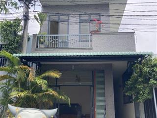 Bán nhà mặt tiền công viên 508