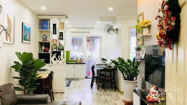 Bán căn hộ chung cư oct2  đn 3 bắc linh đàm, 2 phòng ngủ 71m2 giá 5.05 tỷ  mtg