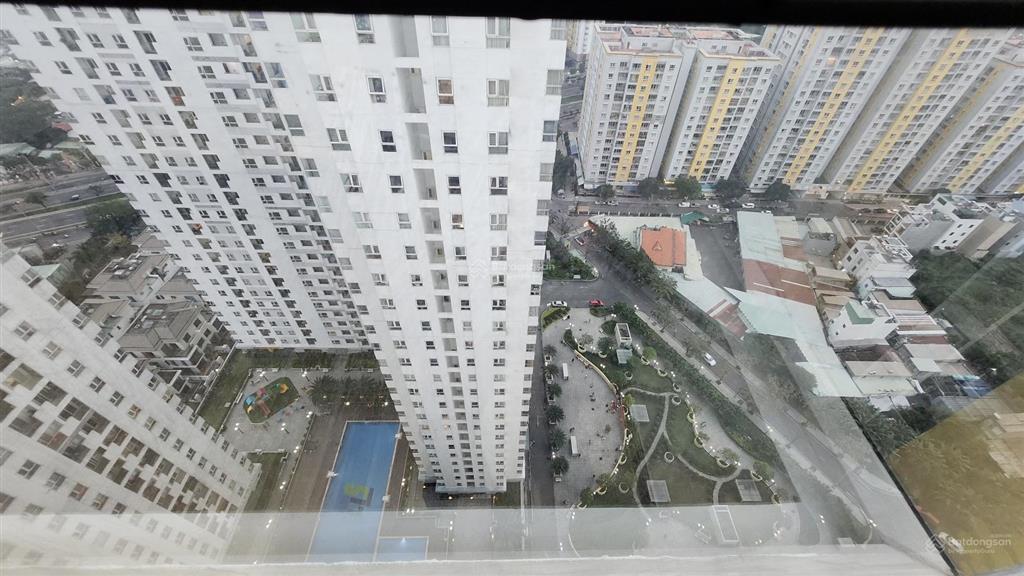 Cho thuê căn góc tầng 29, cc diamond riverside, 12,5 triệu, 74m2, 2pn + 2wc, nội thất mới rất đẹp.