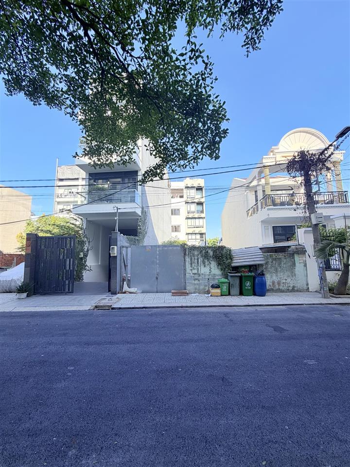 Bán lô đất đường 9 mét cực đẹp sát vạn phúc