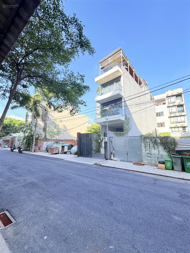 Bán lô đất đường 9 mét cực đẹp sát vạn phúc