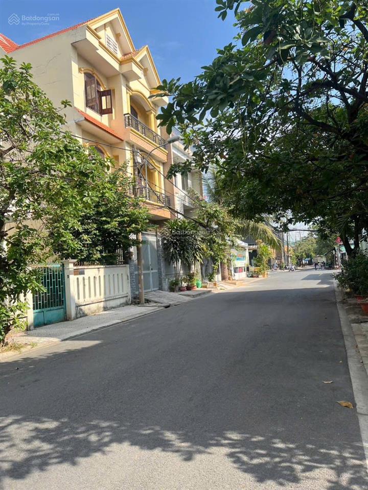 Bán lô đất (8x15m) khu biệt thự bên sông gigamll