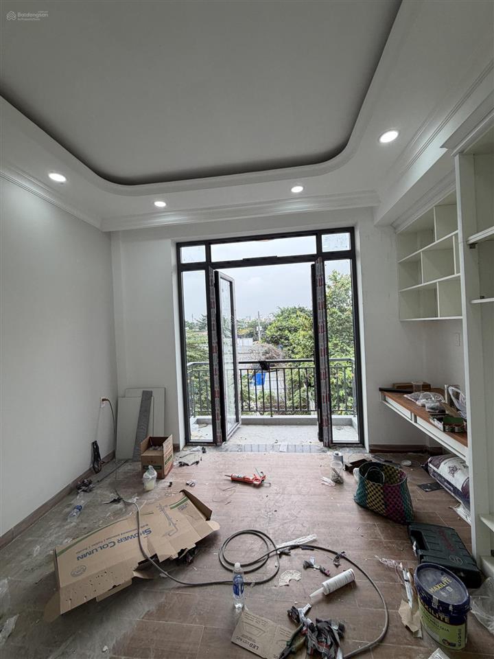 Bán nhà 5 lầu đi bộ ra vạn phúc city
